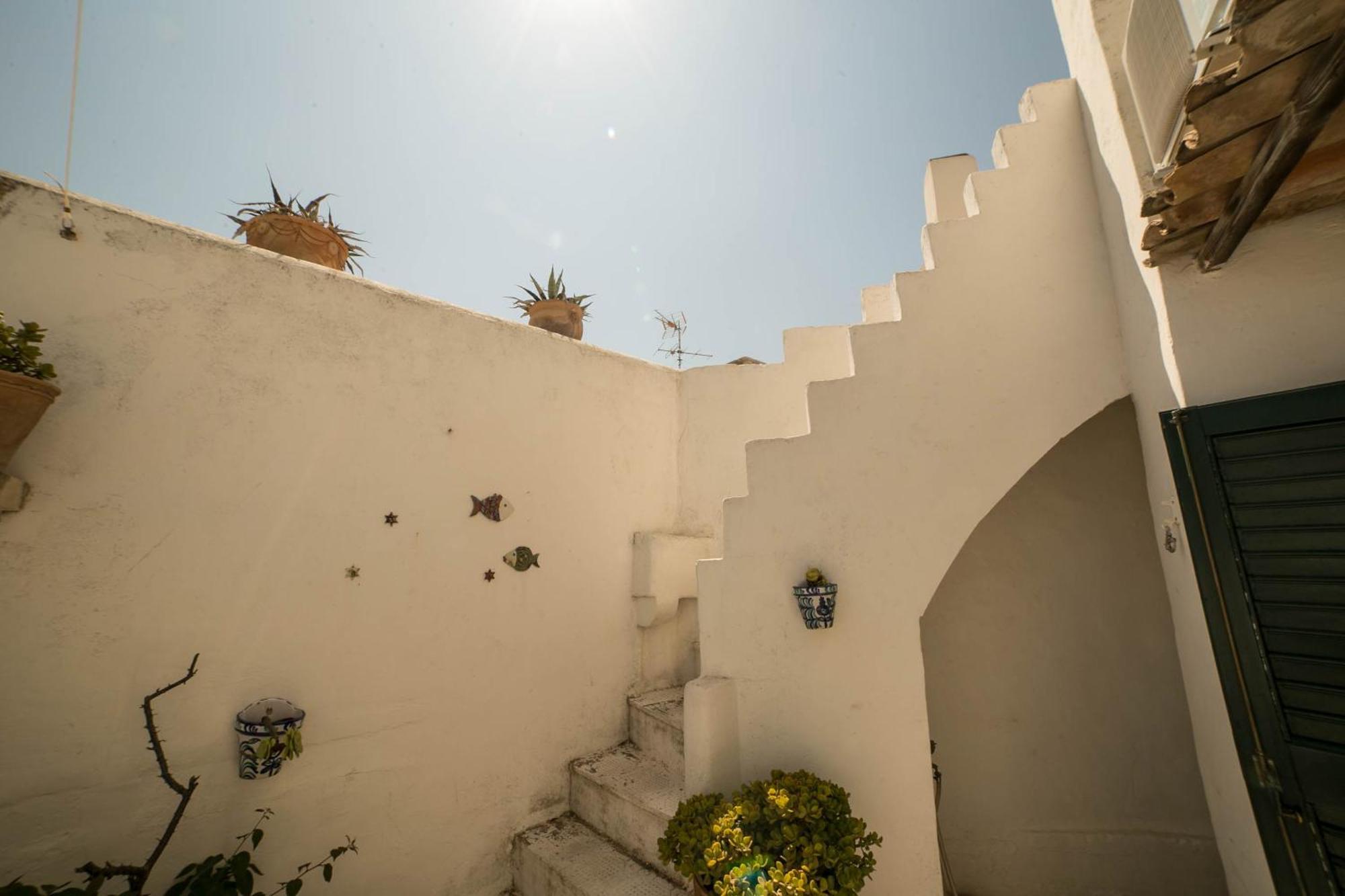 4 Balconi House-San Gregorio Palazzo Unico Vista Mare Villa Gallipoli Bagian luar foto