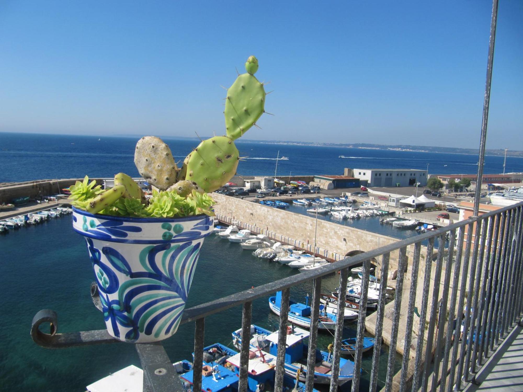 4 Balconi House-San Gregorio Palazzo Unico Vista Mare Villa Gallipoli Bagian luar foto